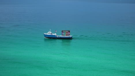 Digital-banner-advertising-boat-Fort-walton-beach-Destin-Florida