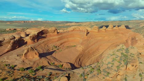 Paisaje-De-Roca-Roja-En-El-Parque-Nacional-Arches-En-Utah,-Estados-Unidos