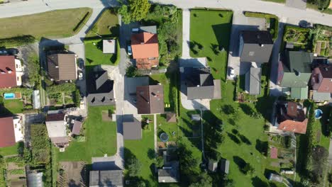 Vista-Superior-De-Drones-Del-Asentamiento-Rural-En-Europa