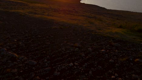 Offenbarte-Einen-Herrlichen-Sonnenuntergang-An-Der-Isländischen-Küste
