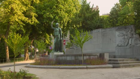 Pan-shot-of-the-Gesneuvelden-Monument-in-Brussels-Belgium