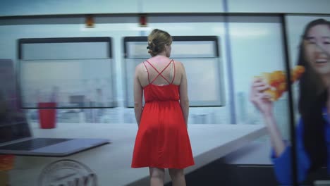 Female-Traveler-Waiting-On-The-Platform-To-Ride-The-BTS-Sky-Train-In-Bangkok-Thailand