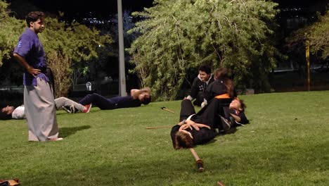 Entrenamiento-Básico-De-Haidong-Gumdo-Para-Niños-Y-Estudiantes-Adultos.