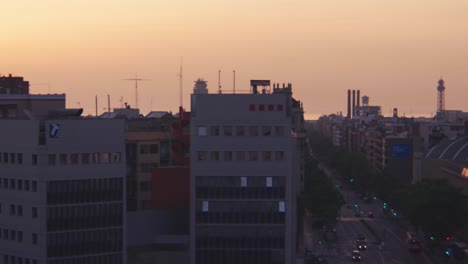 Panorámica-Temprano-En-La-Mañana-A-La-Derecha-Desde-El-Poble-Sec-Hasta-La-Villa-Olímpica.