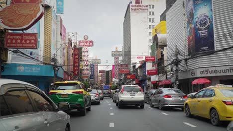 Yaowarat-Road-Chinatown-Bangkok-Thailand.