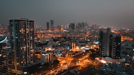 Bewegender-Zeitraffer-Von-Luftaufnahmen,-Dubai,-Vereinigte-Arabische-Emirate