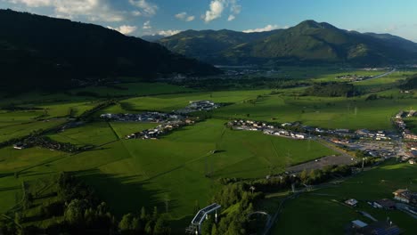 The-beautiful-and-majestic-green-valley-at-the-municipality-of-Kaprun,-Austria