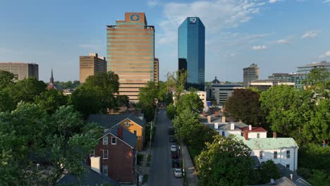 Downtown-Lexington,-Kentucky-skyline-during-summer-sunset