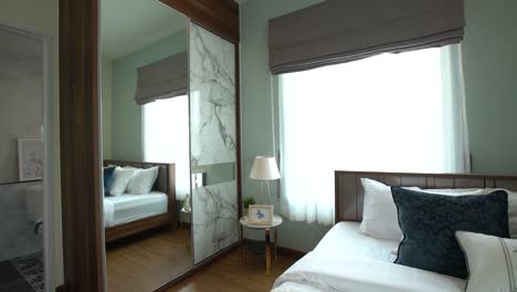 Diseño-Interior-De-Dormitorio-Principal-Moderno-Y-Sencillo,-Luz-Natural.