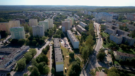 Modernos-Edificios-Residenciales-En-El-Barrio-De-Witomino-En-Gdynia,-Polonia.