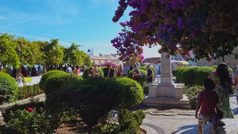 Visitors-to-the-city-of-Lisbon