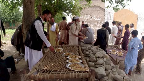 Rice-Pilaf-Arrangements-in-Countryside-Weddings