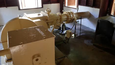 Generador-Eléctrico-Hidroeléctrico-En-La-Zona-Rural-Asiática