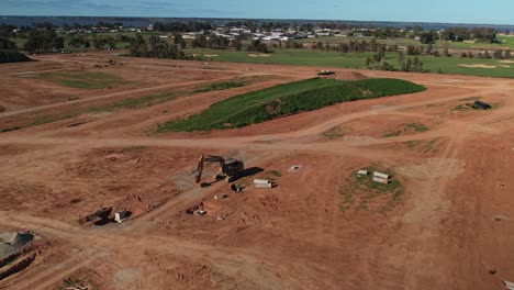 Yarrawonga,-Victoria,-Australia---21-De-Septiembre-De-2023:-Excavadora-En-Nuevas-Obras-En-La-Finca-Silverwoods-En-Yarrawonga-Victoria-Australia