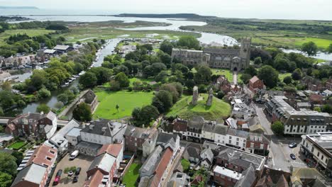 Christchurch,-Dorset,-Großbritannien,-Drohne,-Luftaufnahme-Des-Stadtzentrums