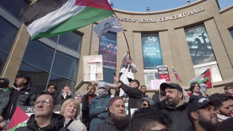 Demonstranten-Bei-Einer-Pro-Palästina-Kundgebung