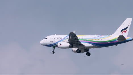 Bangkok-Airways-prepare-for-Landing-at-Suvarnabhumi-Airport,-Thailand