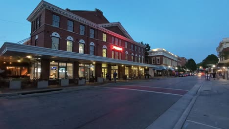 Vista-De-Las-Primeras-Horas-De-La-Tarde-A-Lo-Largo-De-Campbell-Avenue-Se-En-Roanoke,-Virginia