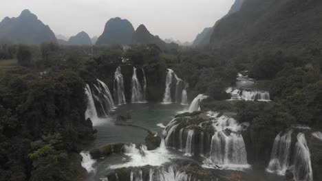 Größter-Wasserfall-Vietnams-Ban-Gioc,-Luftaufnahme