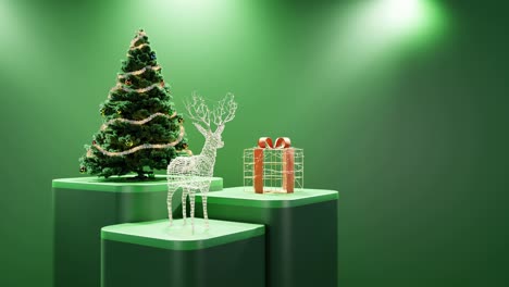 Weihnachtsbaum,-Beleuchtetes-Rentier-Und-Verpacktes-Geschenk-Auf-Grünem-Hintergrund