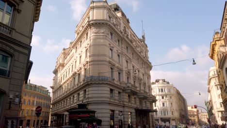 Vista-De-La-Sede-Histórica-Del-Periódico-Romano-&quot;il-Messaggero&quot;-Desde-1920-Situada-En-La-Calle-&quot;via-Del-Tritone&quot;