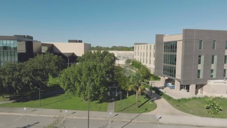 An-aerial-establishing-shot-of-the-University-of-Houston-Clear-Lake-residence-hall,-Hunter-Hall,-a-nearly-300-person-on-campus-housing-facility-for-students-attending-UHCL-in-Houston,-Texas