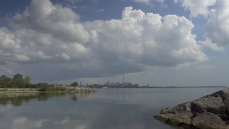 Landscape-view-of-downtown-Toronto-and-Lake-Ontario,-on-a-sunny-day