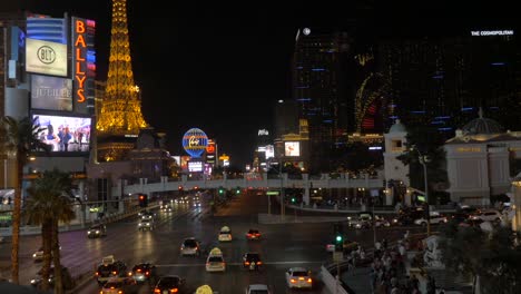 Una-Perspectiva-Nocturna-De-La-Bulliciosa-Ciudad-De-Los-Ángeles,-California.