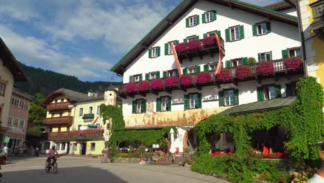 Austrians-Enjoying-Sunny-Day-in-Saint-Gilgen-Spa-Town