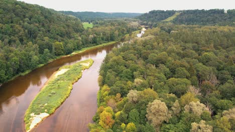 Gauja,-the-most-beautiful-river-in-Latvia