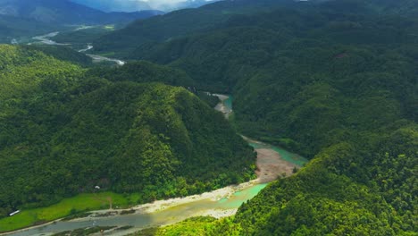 Cinematic-Aerial-of-Daywan-river-in-Surigao-Del-Norte,-Philippines