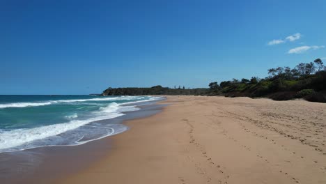 Sommerlandschaft-Am-Sapphire-Beach-In-New-South-Wales,-Australien-–-Drohnenaufnahme