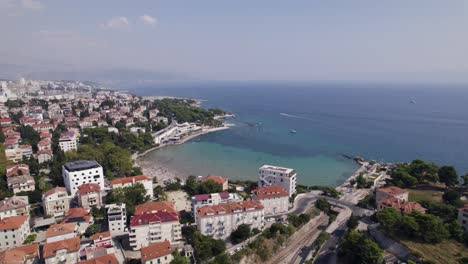 Luftaufnahme:-Strand-Von-Split,-Bacvice,-Kroatien