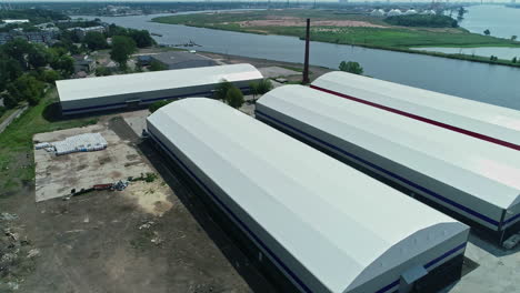 Large-Grain-Storage-Facilities-On-The-Riverbank