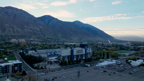 Estadio-Levell-Edwards-Y-El-Campus-De-La-Universidad-Brigham-Young---Antena