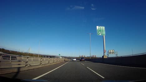 POV-Fahrt-Auf-Der-Autobahn-A55-Durch-Den-Schnellstraßenverkehr-Auf-Der-Heimfahrt