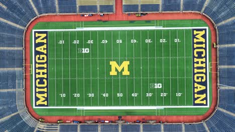 Campo-De-La-Universidad-De-Michigan-En-El-Estadio-De-Michigan