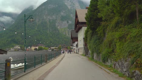 Hallstatt-Es-Uno-De-Los-Destinos-Turísticos-Más-Populares-Del-País.