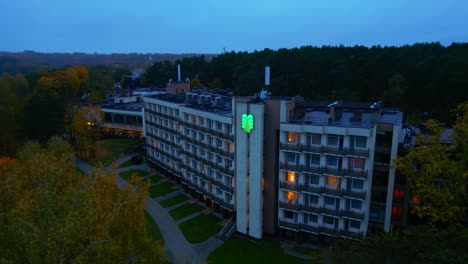 Exterior-of-Egles-health-retreat-spa-hotel-and-sanatorium-after-sunset