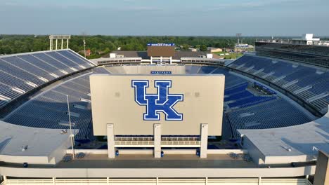 Kroger-Field-at-University-of-Kentucky