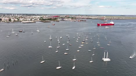 Blick-Auf-Die-Boote-Am-Wasser-Von-Boston