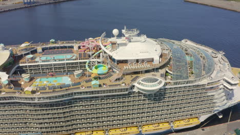 Aerial-view-Royal-Caribbean's-Oasis-of-the-Seas-cruise-liner-in-port