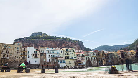 Timelapse-of-Tourist-at-Coastal-Sicilian-Town