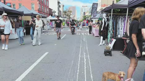 Pedestrian-zone-in-Downtown-district-Gaslamp-San-Diego