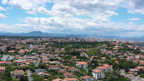 Rich-neighborhood-Anglet-houses-with-mountains-Pyrénées-in-background-aerial