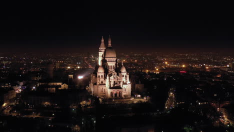 Beautiful-Basilica-in-Paris-aerial-shot