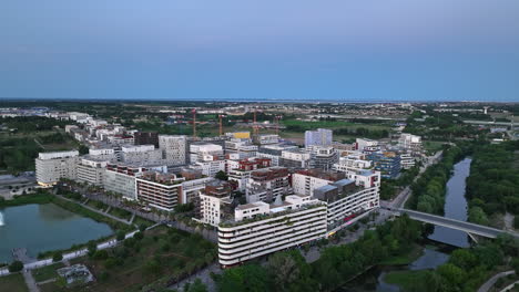 Luftaufnahme-Von-Port-Marianne,-Montpelliers-Schaufenster-Des-Urbanen-Modernismus-Und-Des