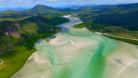 Whitehaven-river-filmed-with-a-drone,-Whitsunday-island-Australia