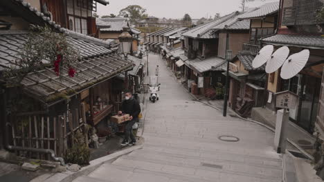 Quiet-and-deserted-Ninenzaka-in-Higashiyama-District-in-Kyoto-during-COVID-19-pandemic-with-no-tourists