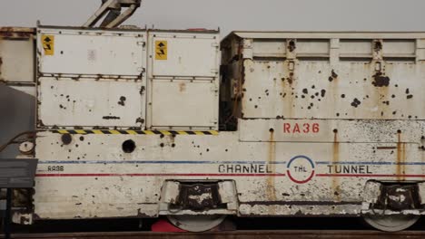 Langsame-Schwenkaufnahme-Der-Kanaltunnellokomotive-Im-National-Railway-Museum-In-York